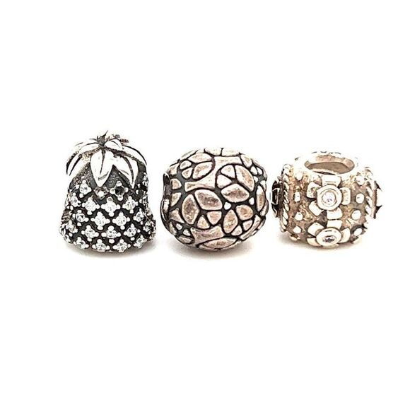 3 Silver Charms - Picture 1 of 4